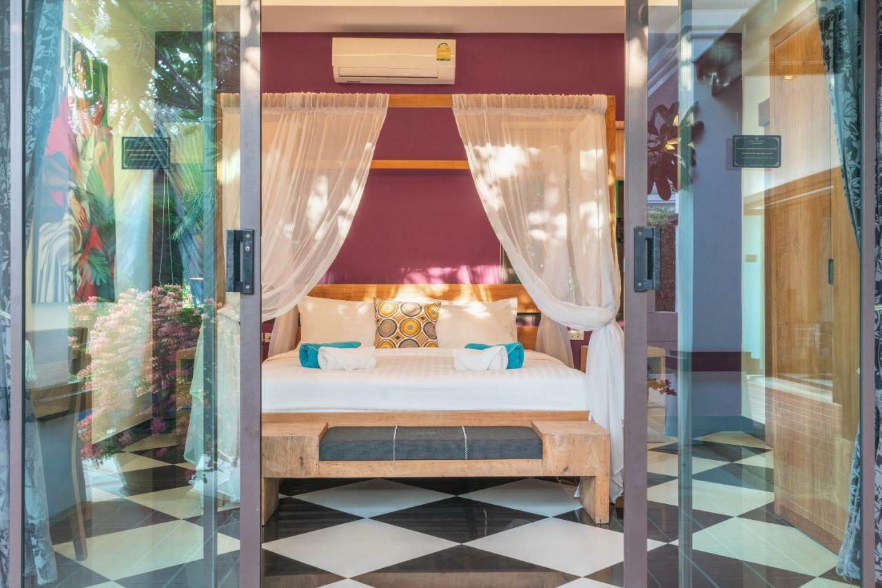 Jewels Villas Phuket Praia de Surin Exterior foto